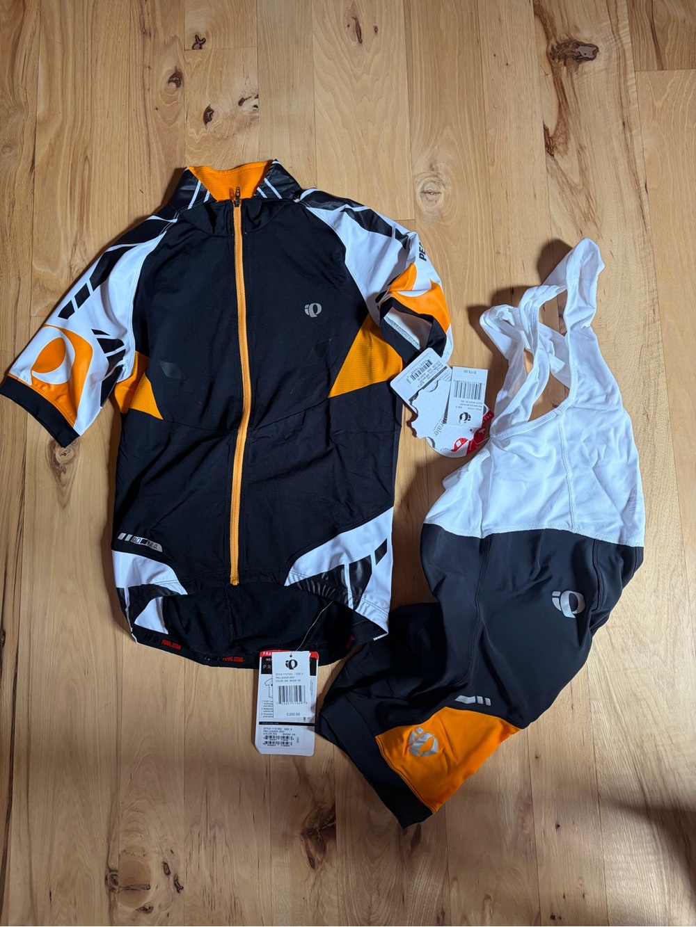 Pearl Izumi cycling kit